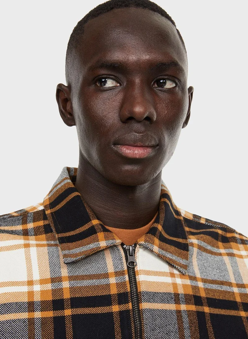 اتش اند ام قميص كاروهات بسحاب